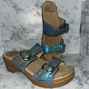 Dansko Leather strap Sandals womens sz 39 (8.5) Sophie Shagreen Iridescent Blue